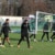 Zum Jahresauftakt-Training gehörte natürlich auch ein Fußball-Spielchen. Eric Voufack, David Urban und Kollegen bringen dafür das Tor in Position. Foto: Jan Kaefer
